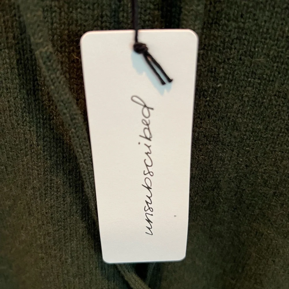 Unsubscribed Cashmere Hoodie in military green.Never worn with tags. - Picture 8 of 9